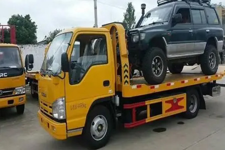 梅漳高速折叠小拖车|汽车拖车服务|附近二十四小时汽车救援